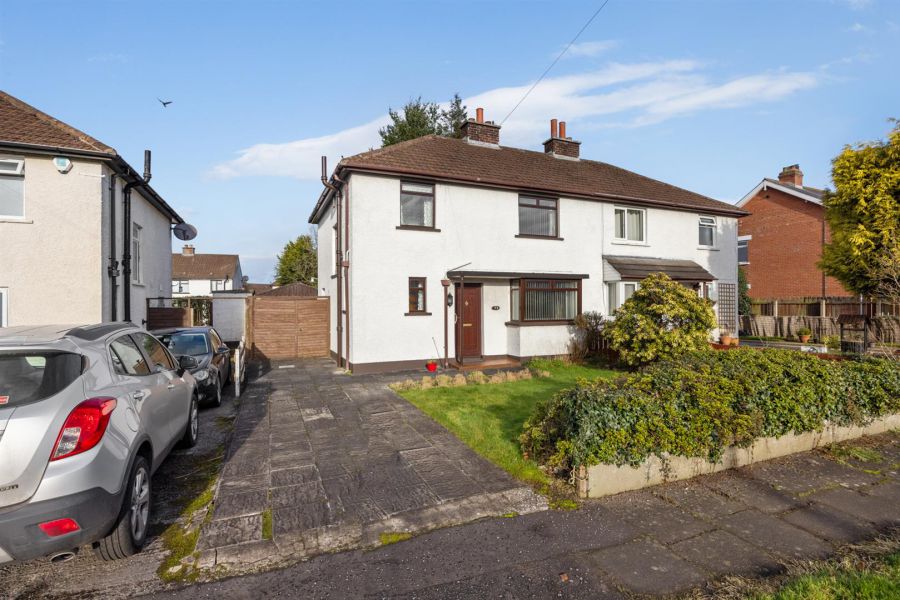 72 Woodland Park, Lisburn, BT28 1LD