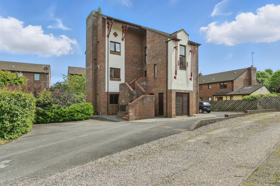 20 Laganvale Court, stranmillis, belfast, BT9 5BH