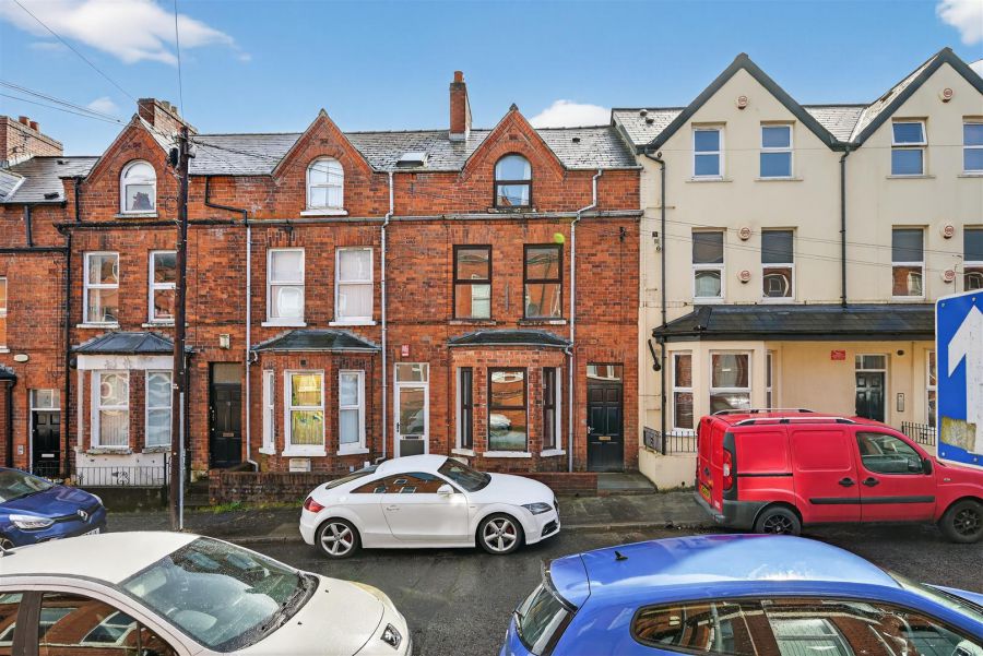 15 Elaine Street, South Belfast, BT9 5AR