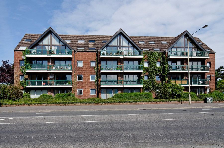 1 Balmoral Court, Lisburn, Belfast, BT9 7GR