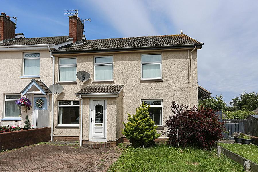 7 Willowbrook Gardens, bangor, BT19 7GQ