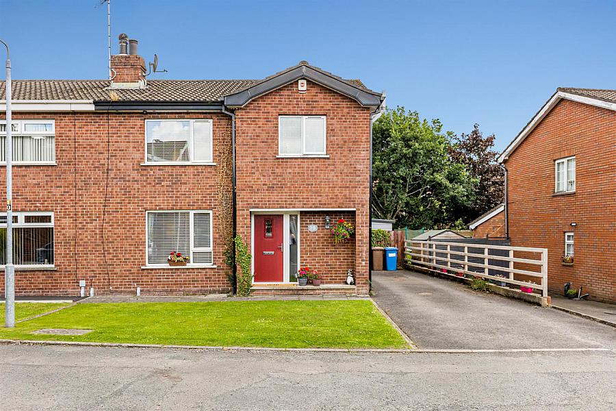 10 Station Mews, saintfield, BT24 7LN
