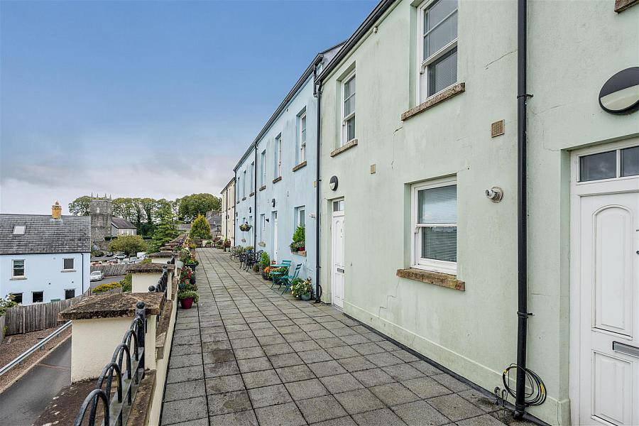 6 Mill View, Saintfield, BT24 7FG