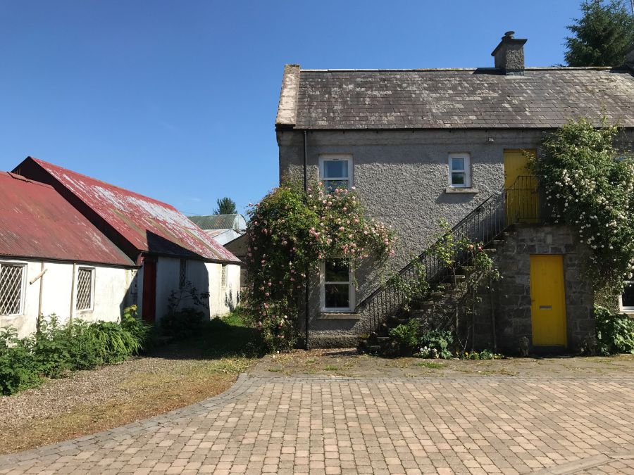The Stables, Flat 1A Moyglass Farm, Ballygonnell Road, Springfield, BT74 8DG
