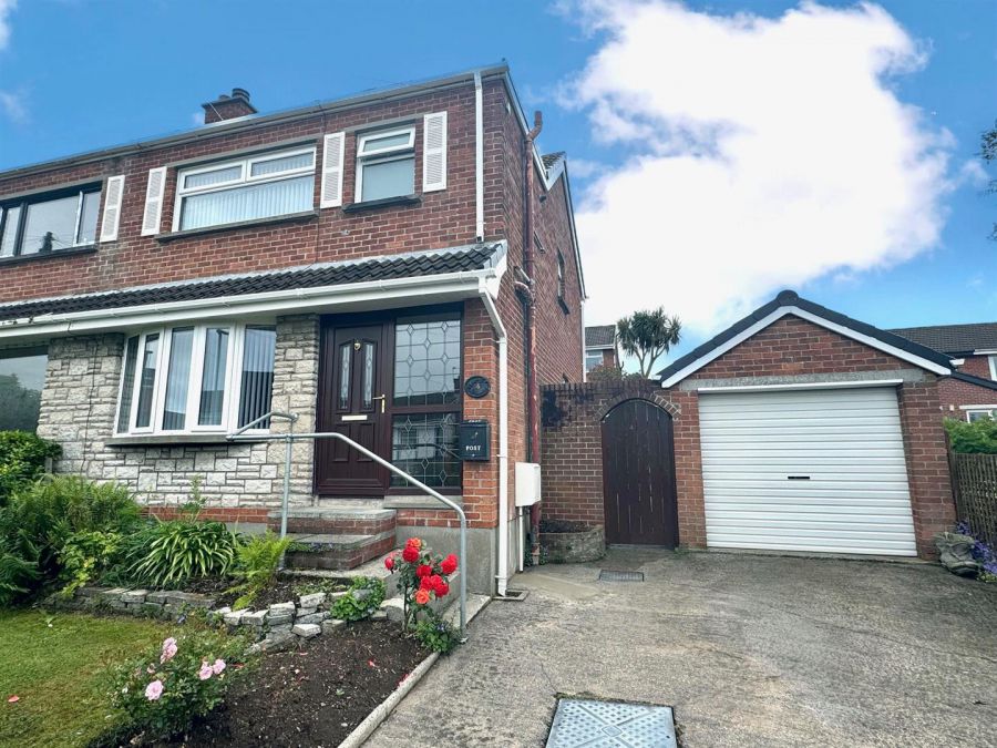 4 Rockland Crescent, newtownards, BT23 8SF