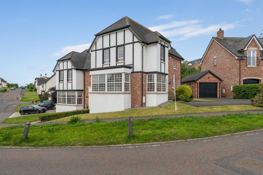 7 Tullynagardy Avenue, newtownards, BT23 4ZE