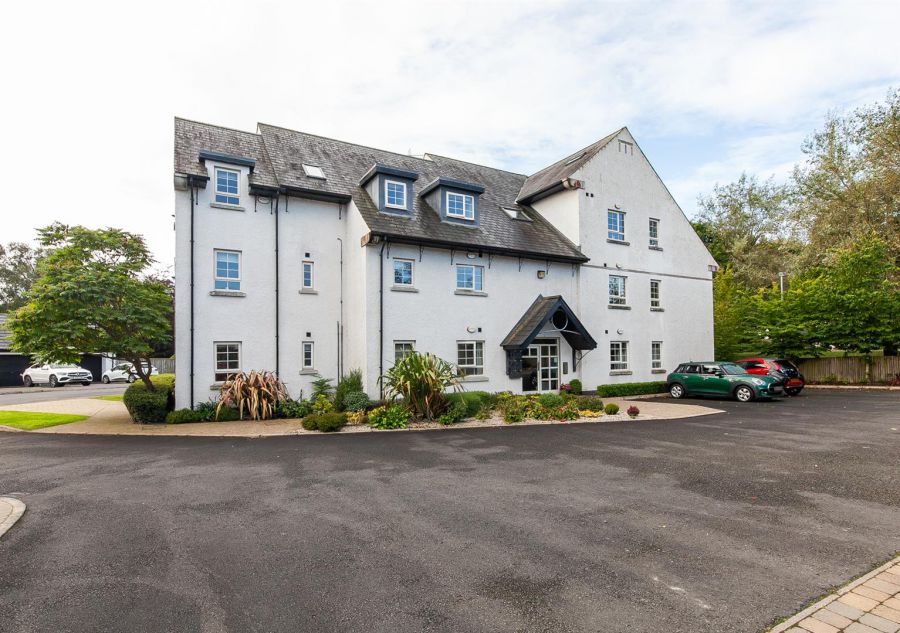 6 Ardnavalley Avenue, Comber, Newtownards, BT23 5WW