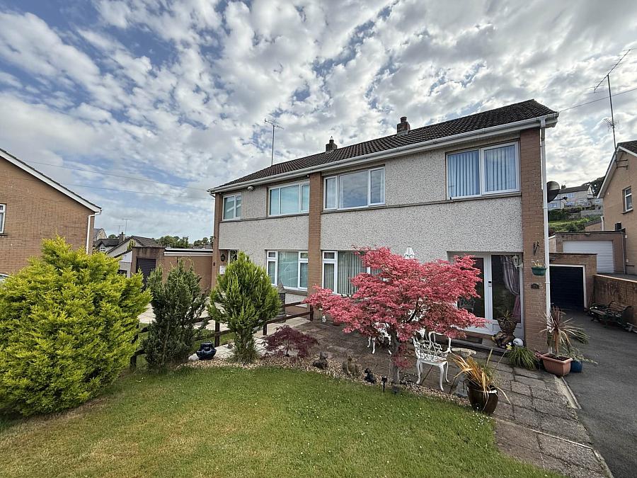 21 Langs Crescent, armagh, BT60 1DB