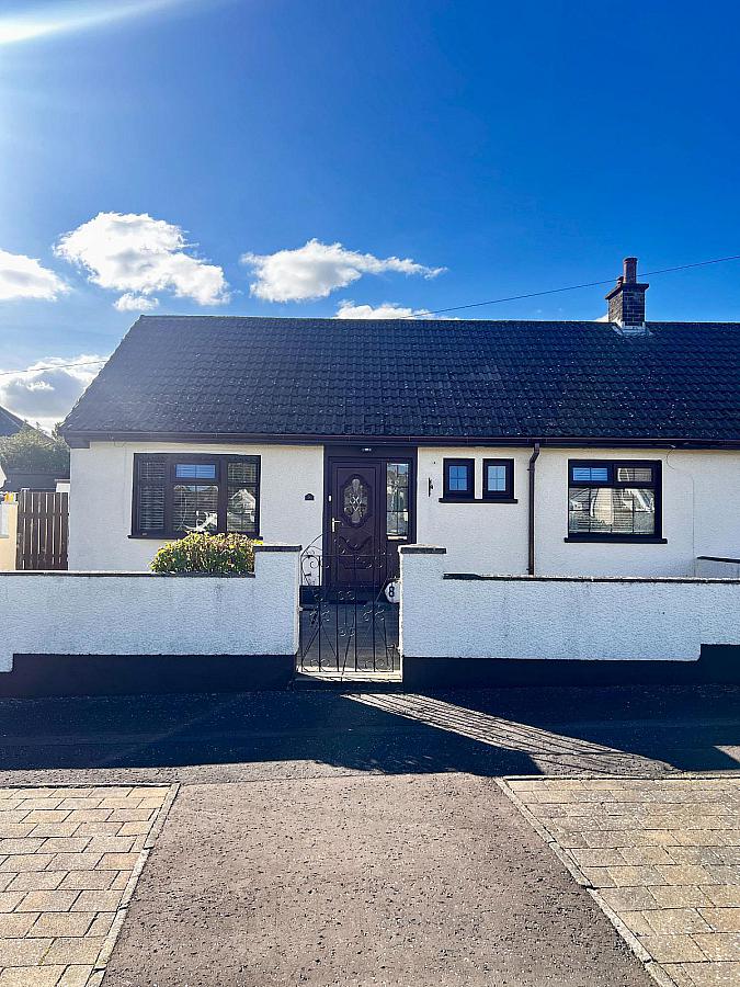 8 Carneal Close, Larne, BT40 2EZ