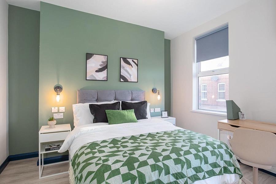 Rm 5, 12 Jocelyn Gardens, belfast, BT6 9BA