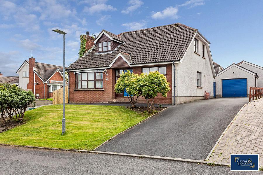 10 Beresford Green, Dromore, BT25 1HF