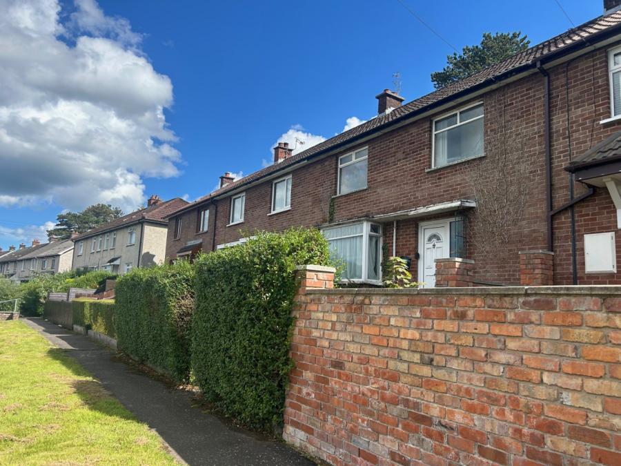 27 Firmount Crescent, Holywood, County Down, BT18 9QN