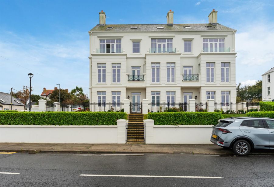 Apt 5 The View, 18 Warren Road, donaghadee, BT21 0DT