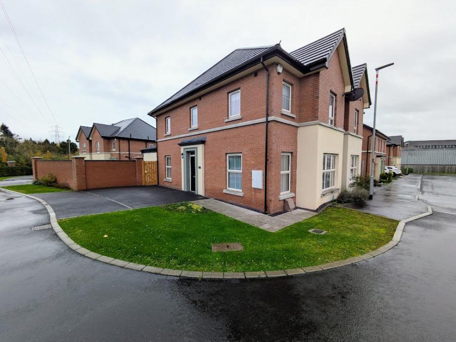 17 Lynn Hall Grove, Bangor, County Down, BT19 1LT