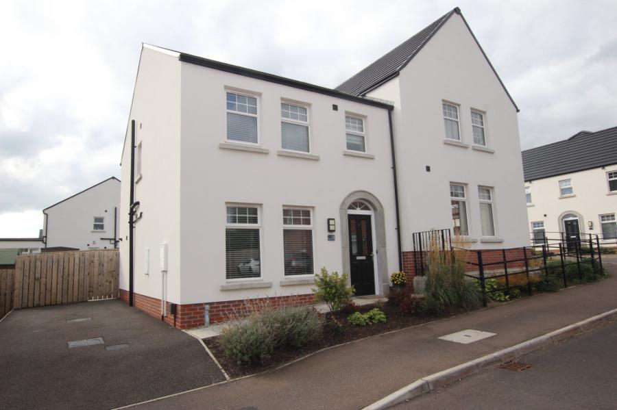 16 Rushfield Place, Ballyclare, County Antrim, BT39 0FR