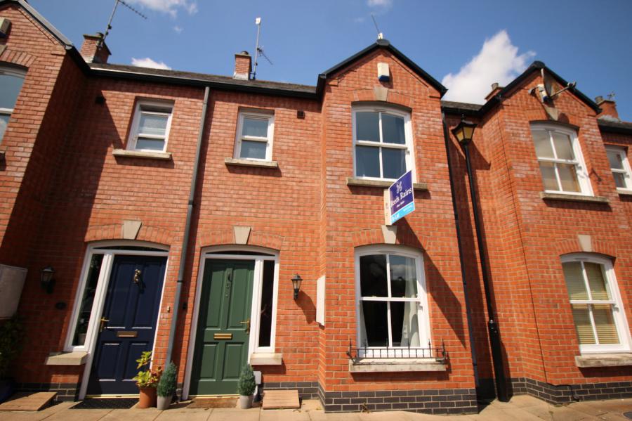 5 Downshire Hall, Ballynahinch Street, Hillsborough, BT26 6GE