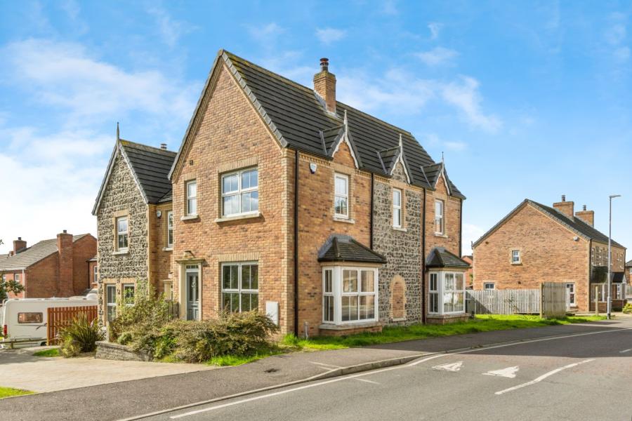 17 Wellington Park Road, Maghaberry, BT67 0XQ