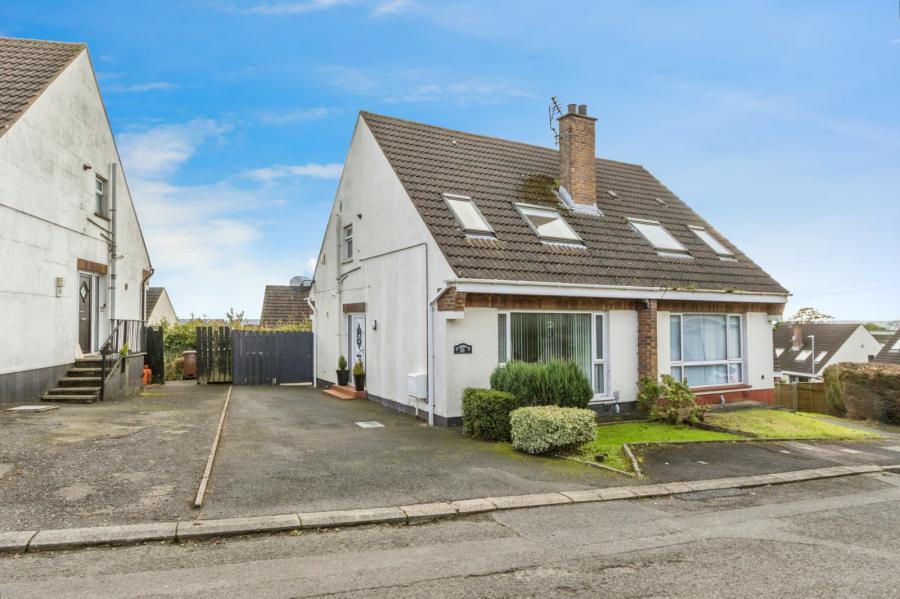 56 St. Marks Wood, Lisburn, County Down, BT28 3AQ