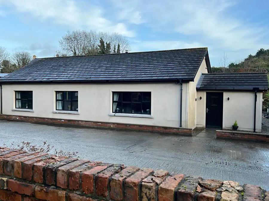 292 Belfast Road, Dundonald, BT16 1UE