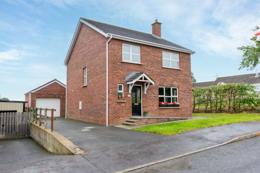 16 Cloverdale, Blackskull, Dromore, BT25 1GX