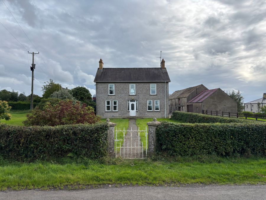11 Tullyrusk Road, Dundrod, BT29 4JA