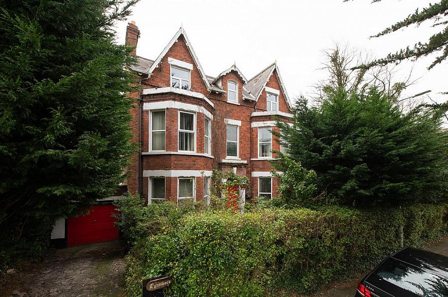 Lynnwood, Chichester Park Central, (adjacent to 1 palace gardens), belfast, BT15 5DT