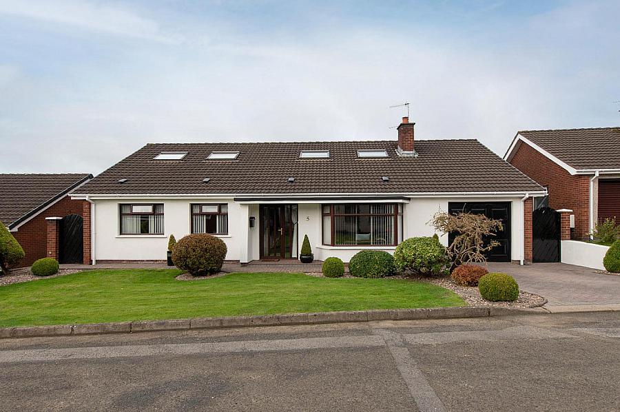 5 Richmond Park, Carrickfergus, BT38 9EJ