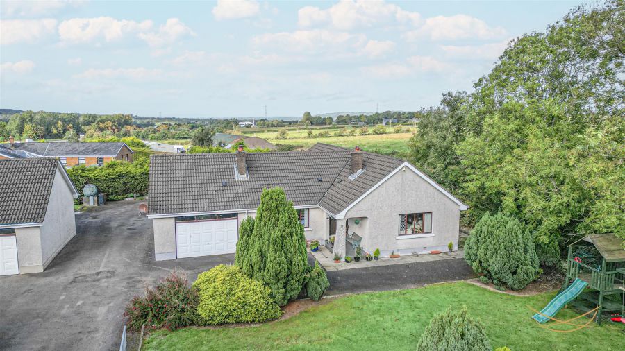 14 Ballycraigy Road South, Newtownabbey, BT36 4SZ