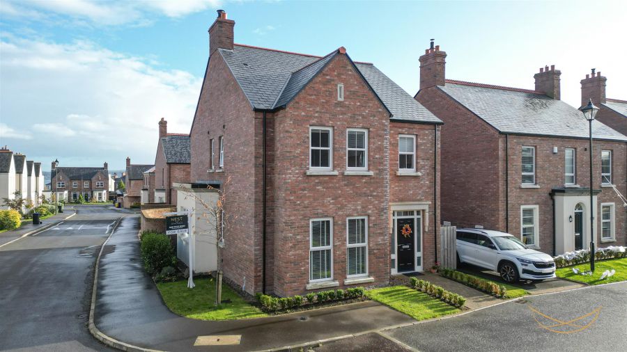 16 Hartley Hall Avenue, Greenisland, Carrickfergus, BT38 8BA