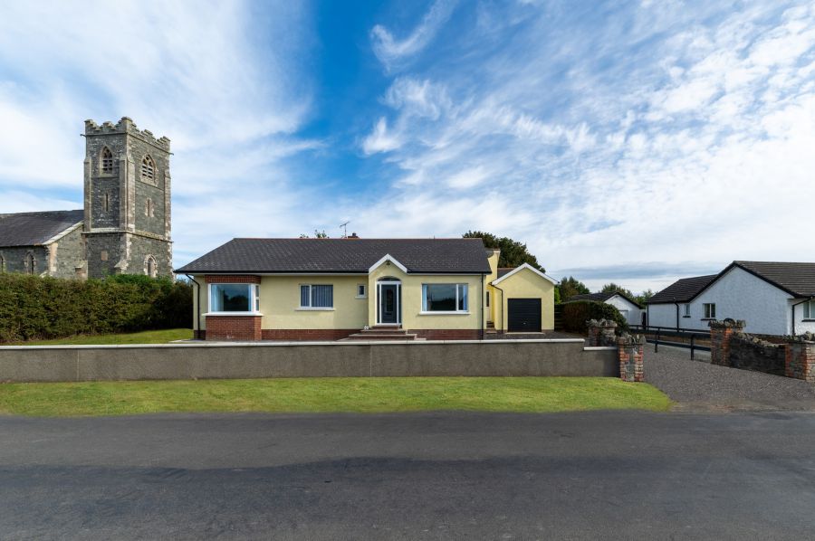 99 Ballygelagh Road, Ardkeen, BT22 1AE