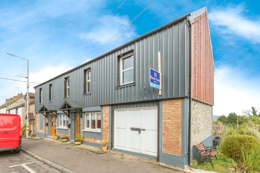 30 Main Street, ballycarry, BT38 9HG