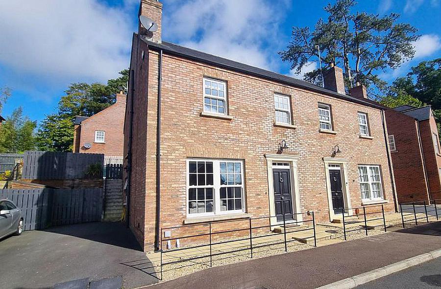 5 Linen Lane, Dromore, BT25 1TX