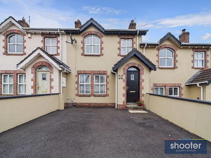 12 Blackthorn Grange, Newry, BT34 2TF