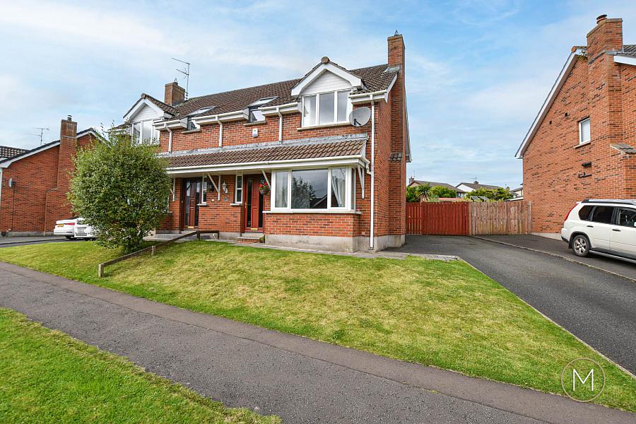 17 Castle Avenue, Antrim, BT41 2EE