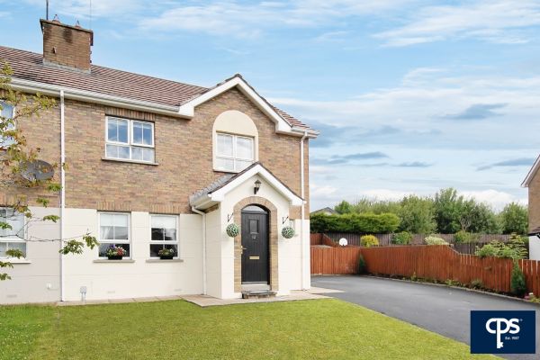 12 Slieveard Court, omagh, BT79 7JF