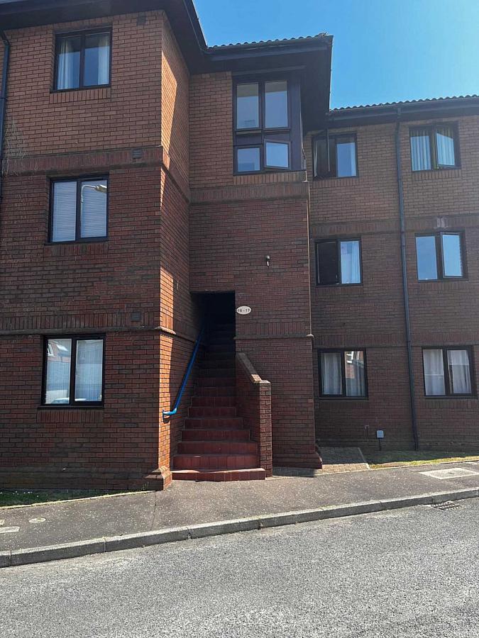 16 Lockside Court, stranmillis, belfast, BT9 5GQ
