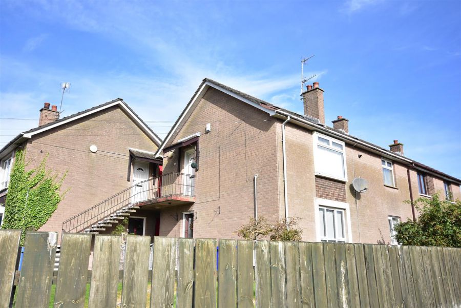 17B Greenpark Drive, Antrim, BT41 4EL
