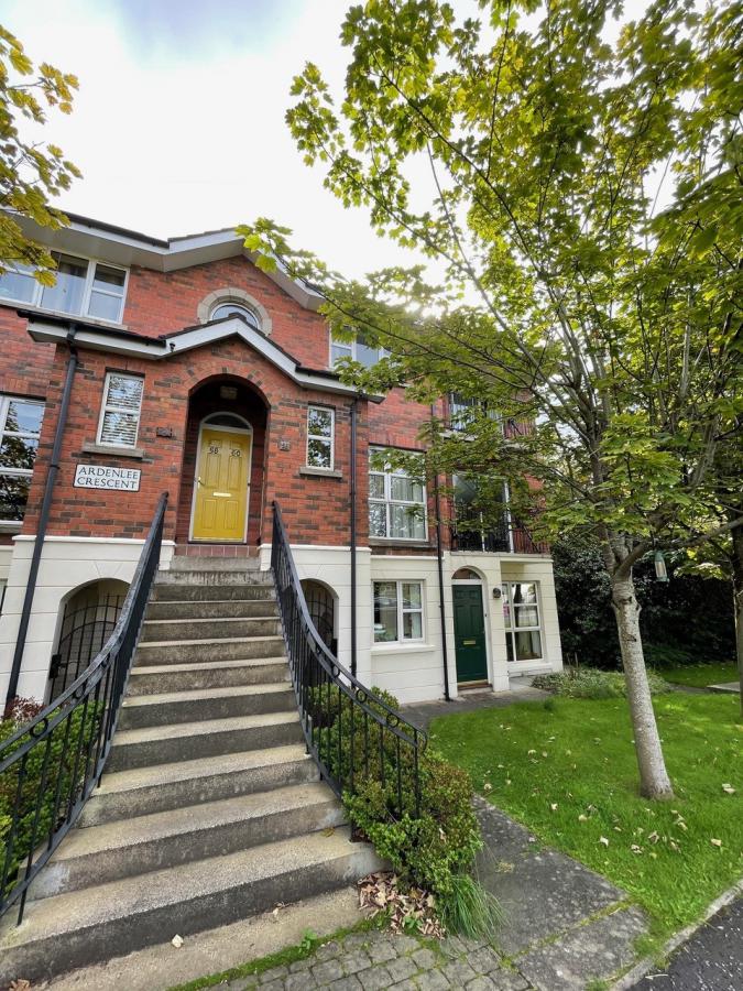 60 Ardenlee Crescent, BT6 8QT