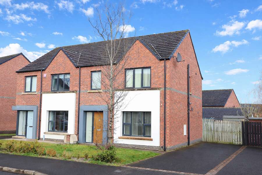 44 Crossnadonnell Road, Limavady, BT49 0BD