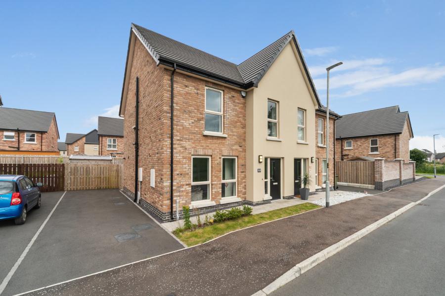 42 Woodbrook Meadows, lisburn, lisburn and castlereag, BT28 0AE