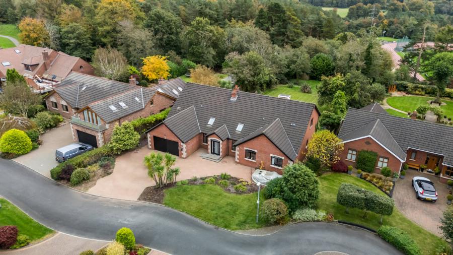 15 Old Coach Avenue, Belfast, County Antrim, BT9 5PY