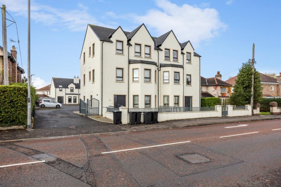 2 Lodge Grove, Coleraine, County Londonderry, BT52 1FJ