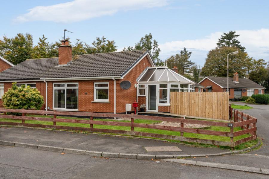 23 Meadowvale Park, Carryduff, Belfast, BT8 8PX