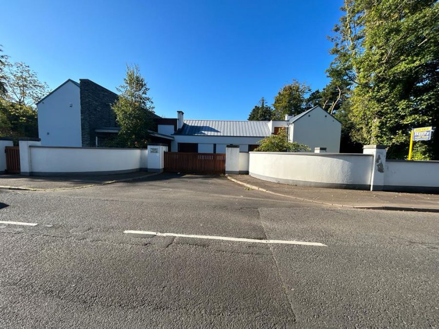 Belcaroli, 81 Gleneagles, culmore road, derry, BT48 7TE