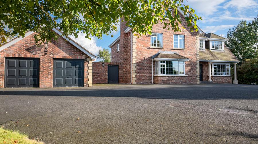 54 Hollywood Grove, Newry, Down, BT34 1BN