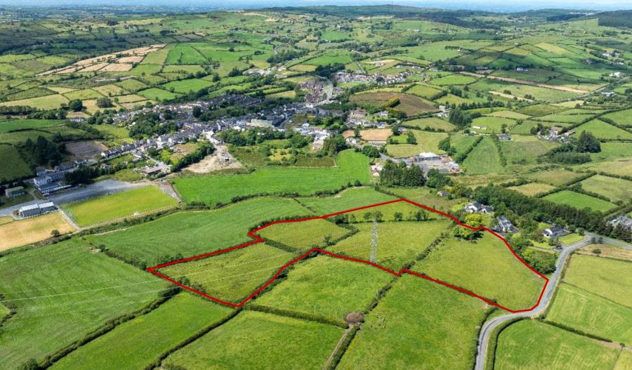 Tullyet Road, Newtownhamilton, Newry, BT35 0RD