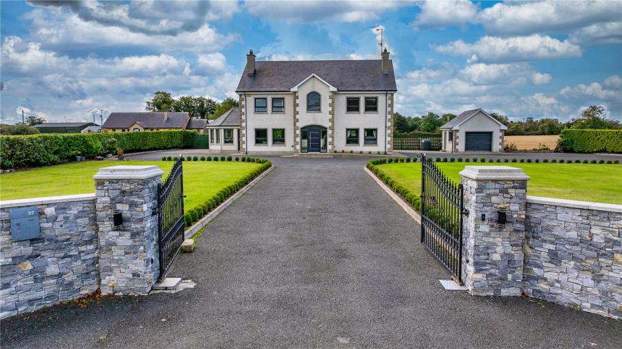 37 Annaghgad Road, Culloville, Newry, BT35 9JG