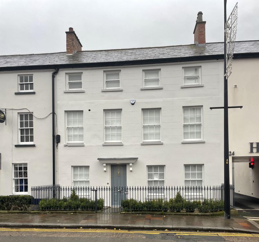 122 High Street, Holywood, County Down, BT18 9HW