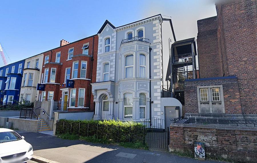 14d Lisburn Road, belfast, BT9 6AA 