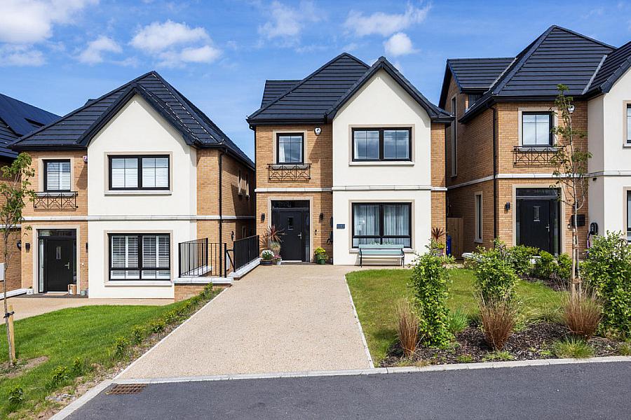 172 Finaghy Road South, upper malone road, belfast, BT10 0DH